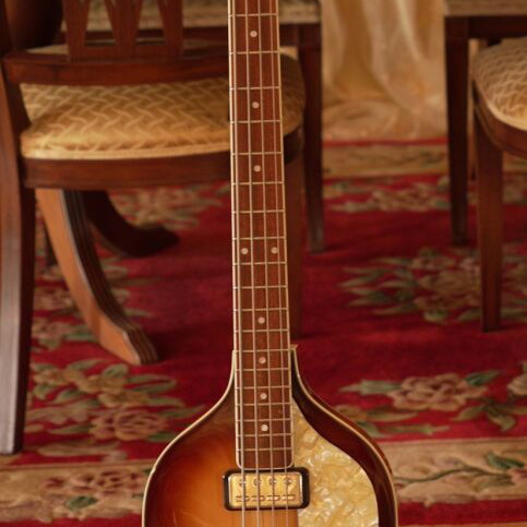 Höfner Violin Bass HCT-500/1-SB upgraded, like new