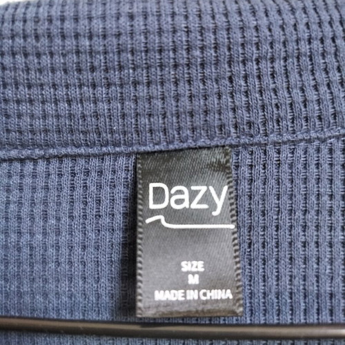 Dazy Polo Shirt Blue Medium like new with embossed texture