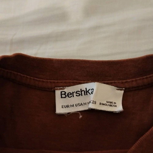 Bershka t-shirt used, size Medium, brown and purple