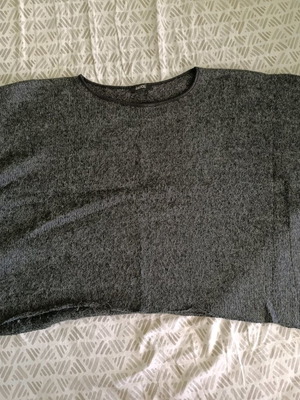 Women's Poncho-Style Shirt like new, gray, size M