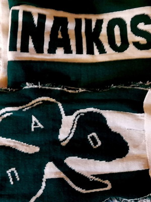 Σετ vintage πλεκτά κασκόλ Παναθηναϊκός μεταχειρισμένα, ένα δώρο