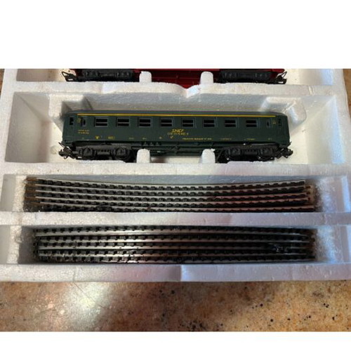 Lima 1990 model train used with battery transformer