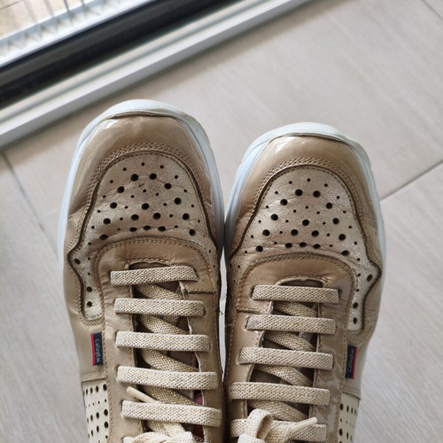 Callaghan Adaptaction women's leather sneakers size 37 like new beige