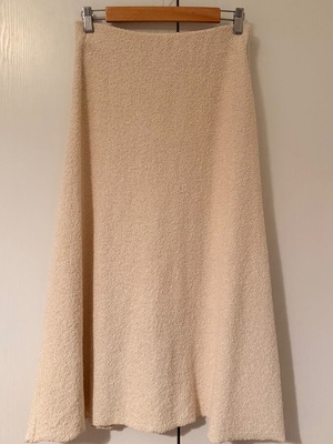 Zara long skirt off white cream like new, size M