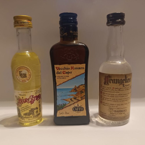 Italian liqueur miniatures, pack of 6, sealed