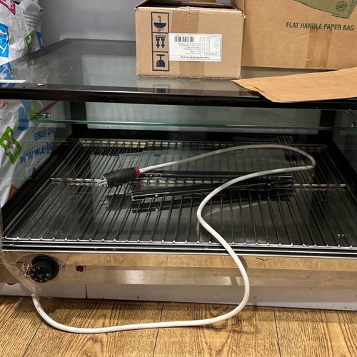 Heated tabletop display case used with flat glass 80x40x60 cm