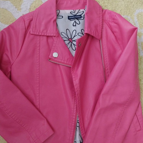 Original Marines jacket for 6-7 years old like new, thin
