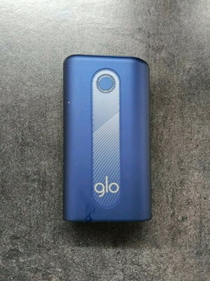 GLO tobacco heating device like new