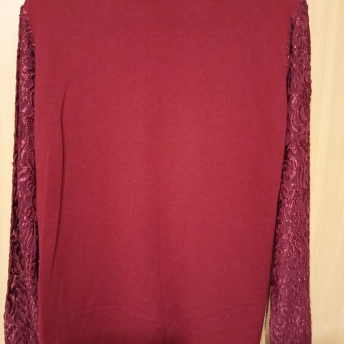 Vintage sweater size L like new, burgundy with unique design