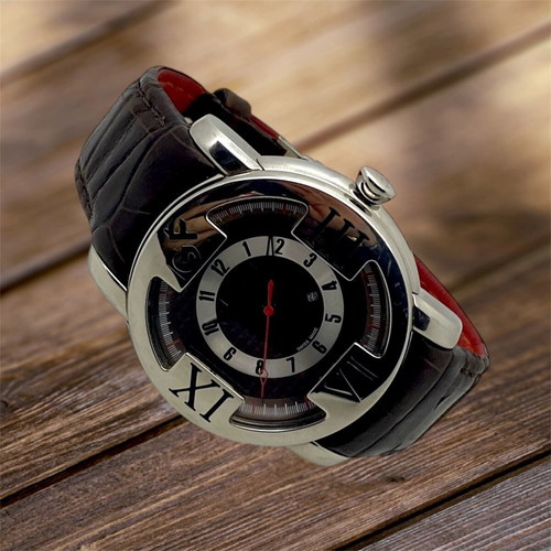 GF.FERRE 45mm watch used with sapphire crystal and leather strap