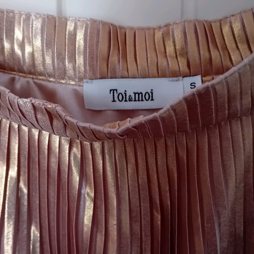 Toi&Moi pleated midi skirt like new, rose gold/bronze