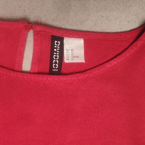H&M Divided Cherry Sleeveless Crop Top like new, size EUR 40 S/M