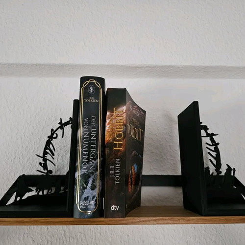 Lord Of The Rings book stand new