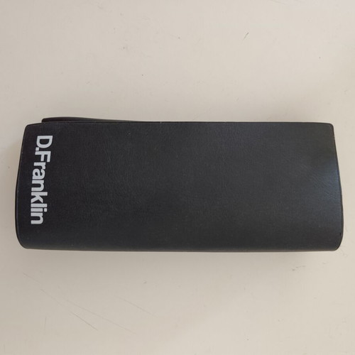 D.Franklin sunglasses case like new, black