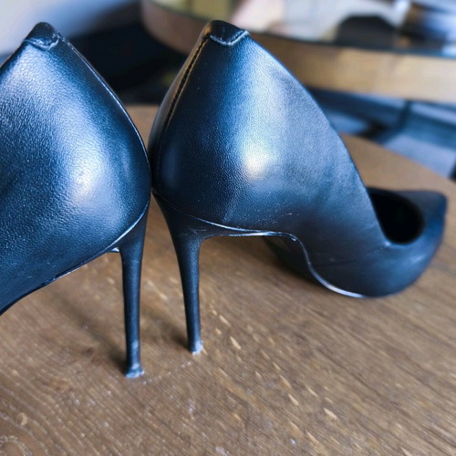 Steve Madden black heels size 41 like new