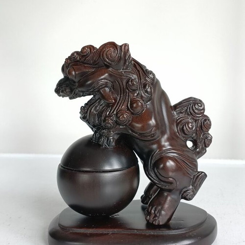 Incense burner made of rosewood with Fu dog new