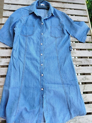 Denim short dress like new, size medium, blue