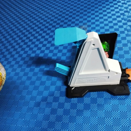 Hotwheels Launcher like new