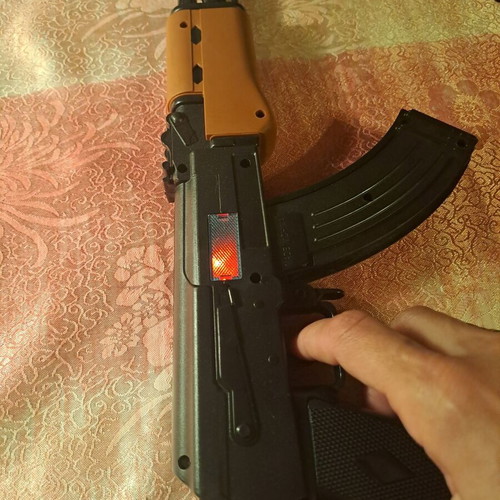 Kalashnikov toy gun like new with sound