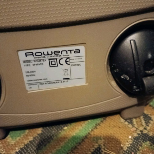 Vacuum cleaner slightly used