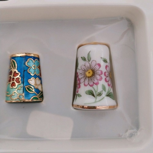 Collectible thimbles, set of 2 pieces