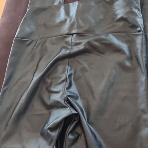Shein women's shiny leggings size M like new, black