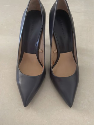 Zara pumps size 38 grey with internal material damage