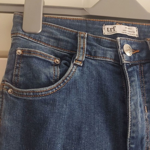 Zara TRF elastic jeans size 32 like new, blue