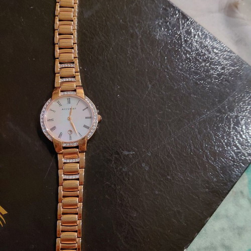 Accurist Signature women's watch rose gold with crystals new