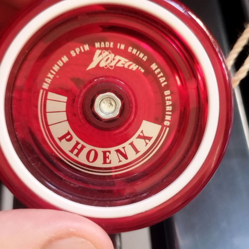 Yo-Yo toy red like new