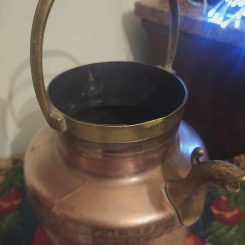 Copper jug (gkioumi) like new, old with lid and handle