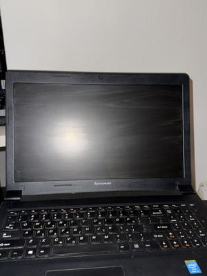 Lenovo laptop μεταχειρισμένο με Windows, χρειάζεται αλλαγή μπαταρίας