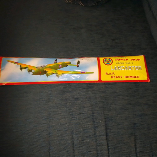 Airplane used, made of foam, 45 cm in packaging