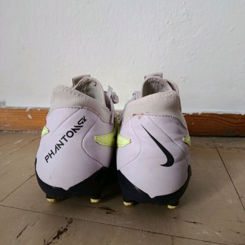 Nike Phantom GX Academy football shoes like new, size 41, white and green