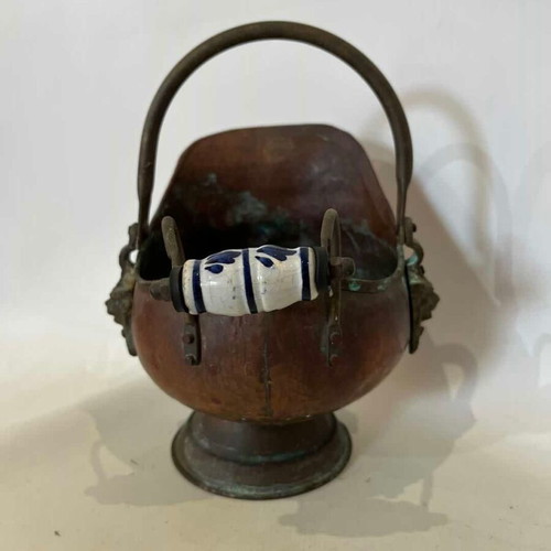 Vintage copper charcoal container with porcelain handle 20x18x16