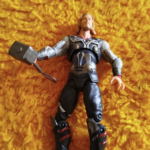 Thor action figure by Hasbro, like new, 10 cm