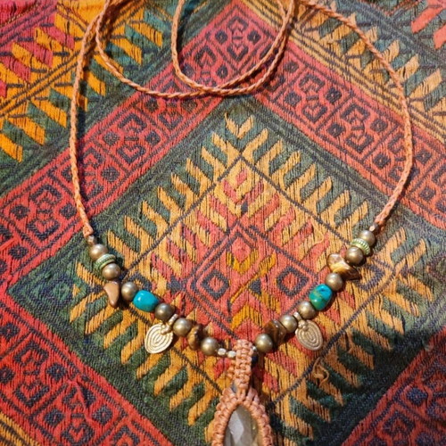 Macrame necklace with labradorite and metal details new