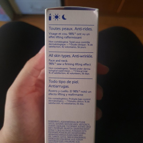 caudalie resveratrol lift serum