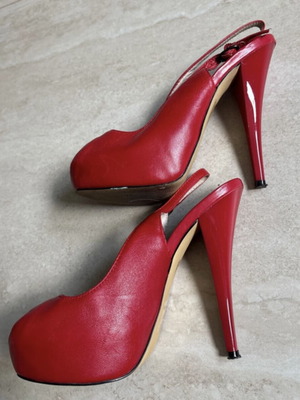 Steve Madden red peep-toe slingback stilettos used, size 38