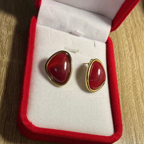 Vintage style earrings with deep red and gold trim
