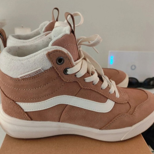 Vans beige boots women's size 38