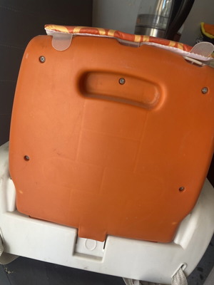 Chicco portable high chair used, adjustable for all chairs
