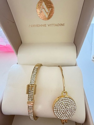 Adrianne Vittadini gold-plated bracelet set new, set of two