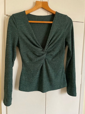 Knit crossover top like new, petrol green, size M