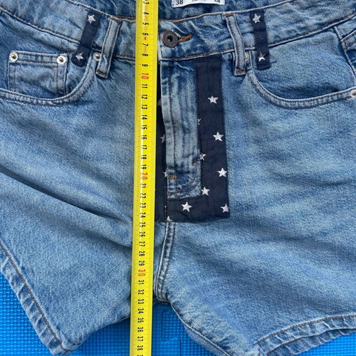 Y2K high-waisted star patchwork denim shorts Pull & Bear like new, size M