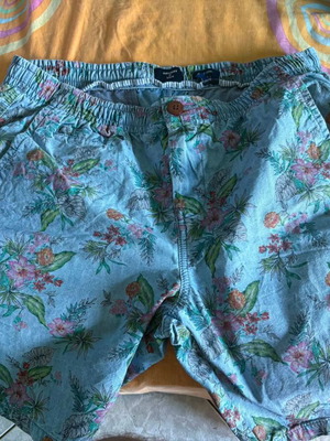 Superdry men's shorts like new, size L, blue