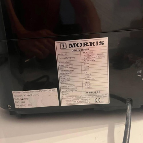 Dehumidifier Morris like new with minor plastic scratches
