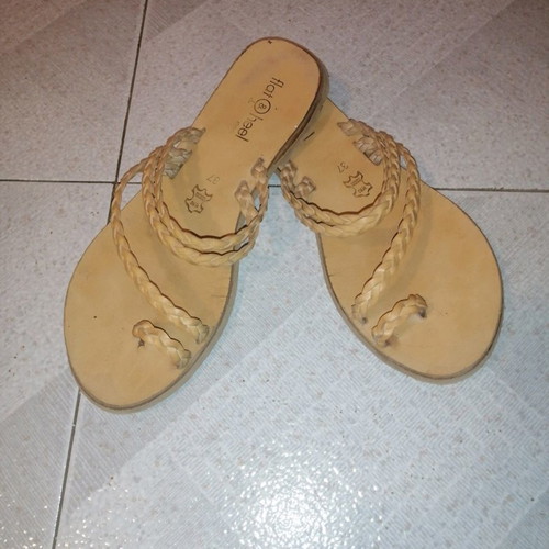 Beige sandals like new, size 37