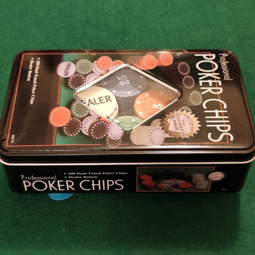 Professional Poker Chips set, 100 chips with dealer button, new