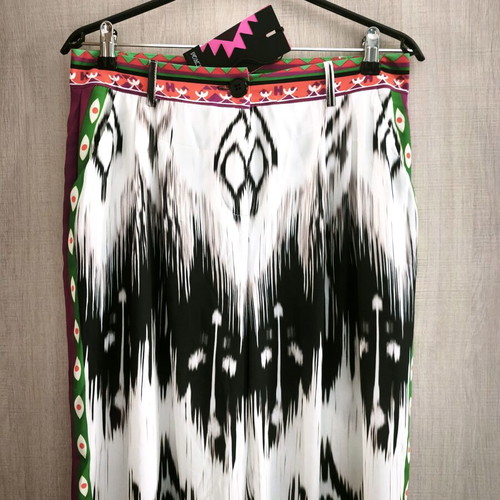 Peace and Chaos pants new, size L/XL, black and white